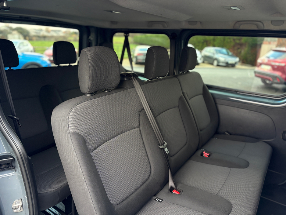 2022 Renault Trafic 2L Diesel For Sale Images