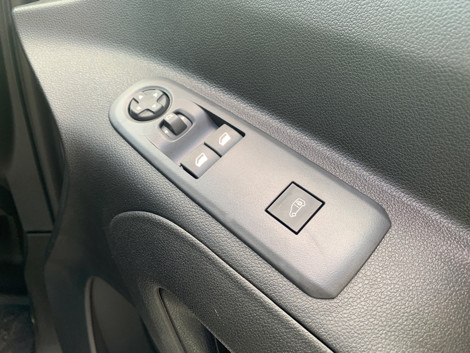 2024 Peugeot Partner 1.5L Diesel For Sale Images
