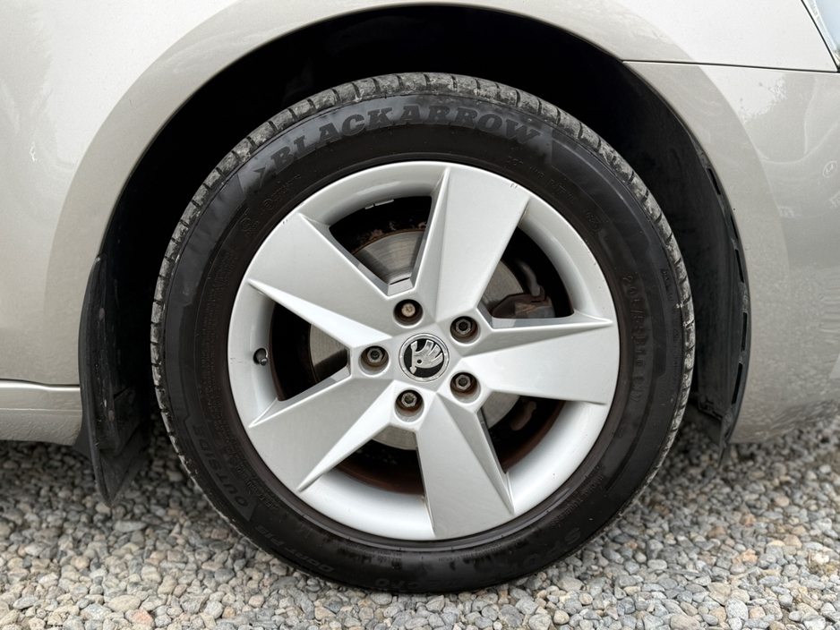 2017 Skoda Octavia 1.6L Diesel For Sale Images