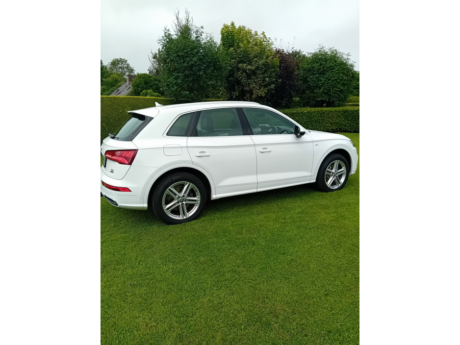 2018 Audi Q5 2.0L Diesel For Sale Images