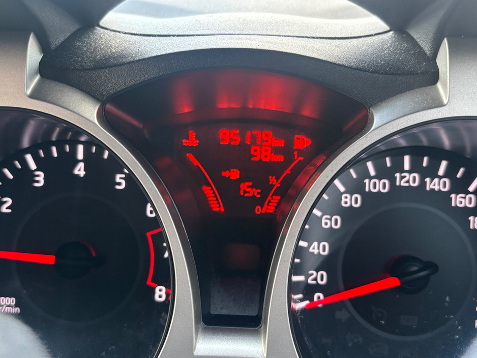 Nissan Juke 1.2 SV — thumbnail 12