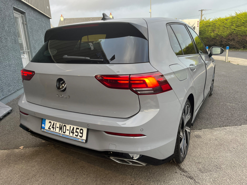2024 Volkswagen Golf 2L Diesel For Sale Images