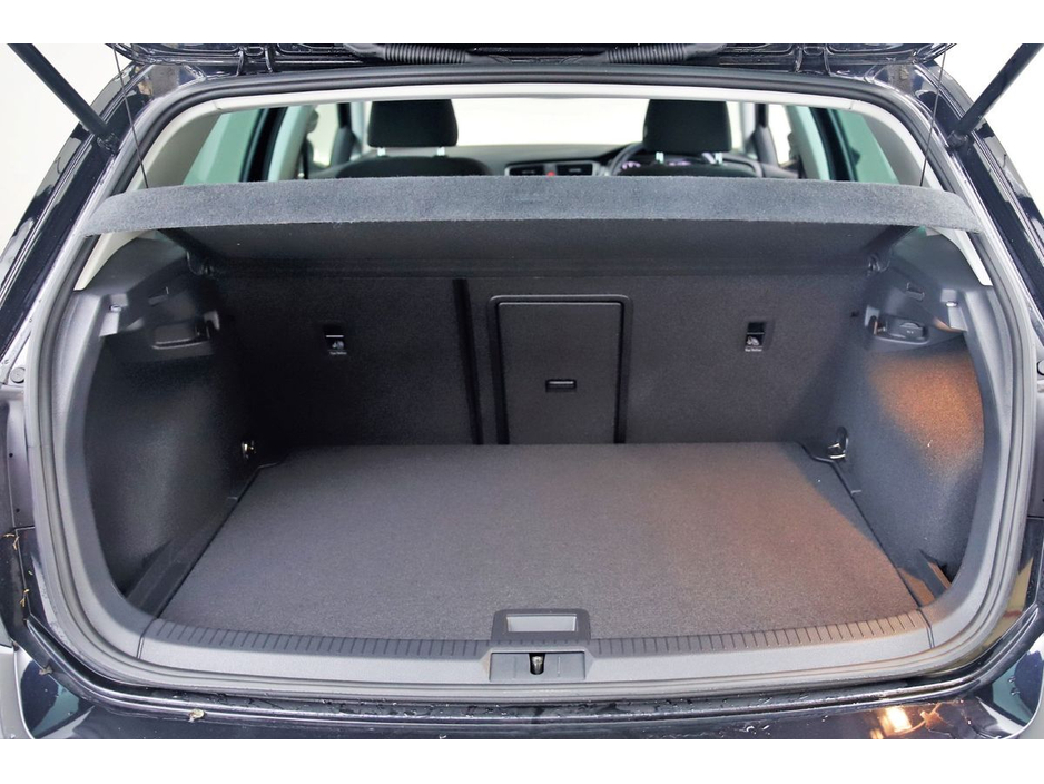 Volkswagen Golf 1.2 TSI MK7.5 DSG COMFORTLINE *DIG DASH*REVERSE CAM*PARK SENSORS* — thumbnail 28
