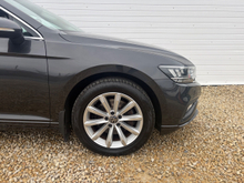 2021 Volkswagen Passat 2L Diesel For Sale Images