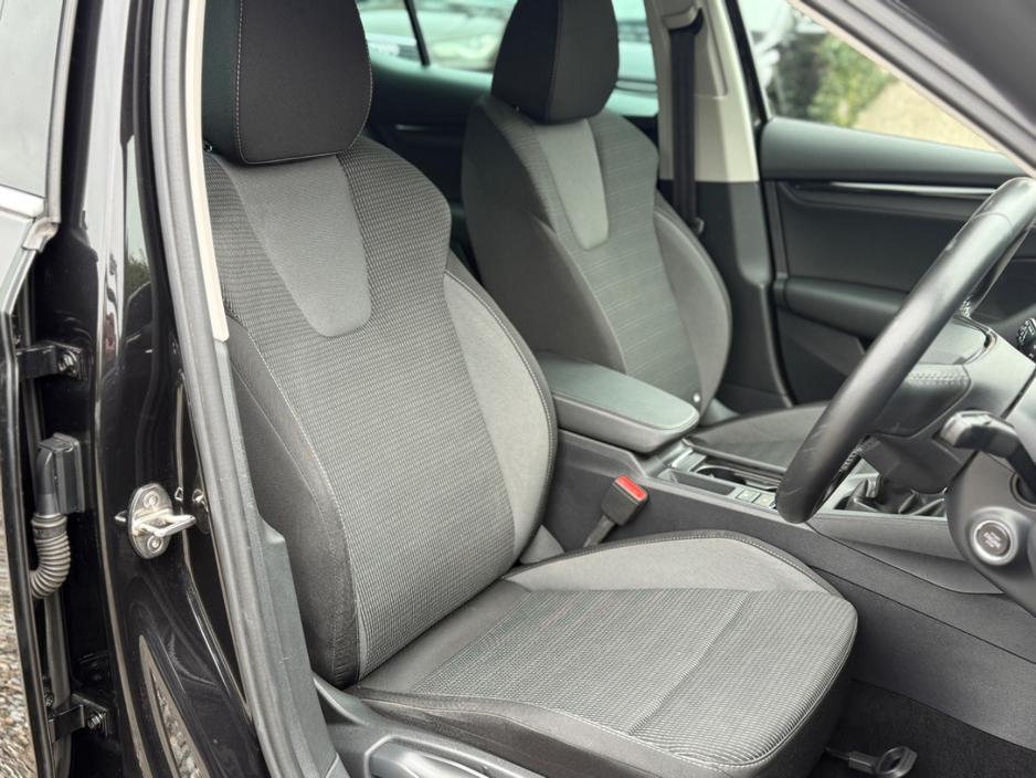 2021 Skoda Octavia 1L Petrol For Sale Images