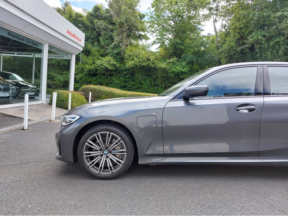 2021 BMW 3 Series 2.0L Petrol Plug-in Hybrid For Sale Images