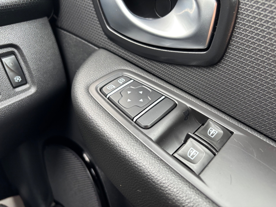 2019 Renault Clio 1L Petrol For Sale Images