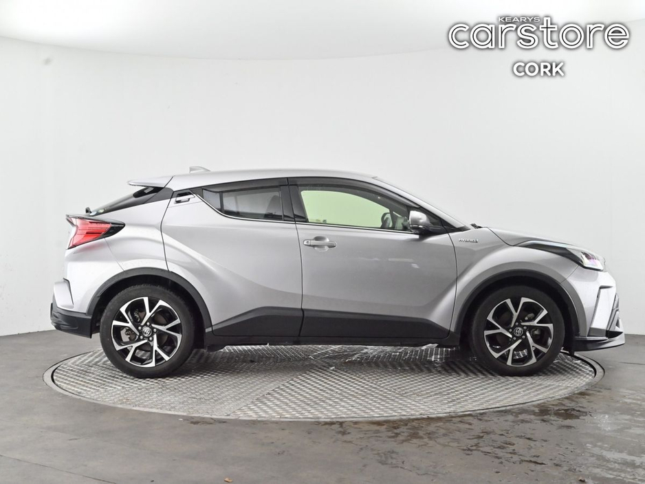 Toyota C-HR — thumbnail 2