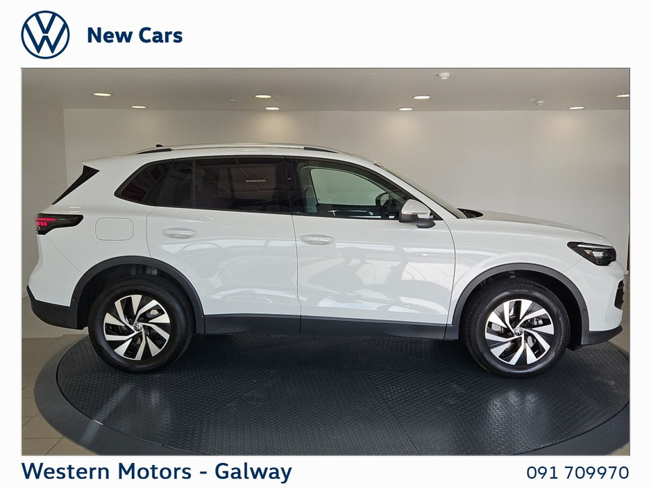 Volkswagen Tiguan Edition 75 PHEV 204HP DSG, Panoramic Roof, Heated Seats, Keyless Entry,Sat Nav,App Connect,Elec Bootlid + much more — thumbnail 10