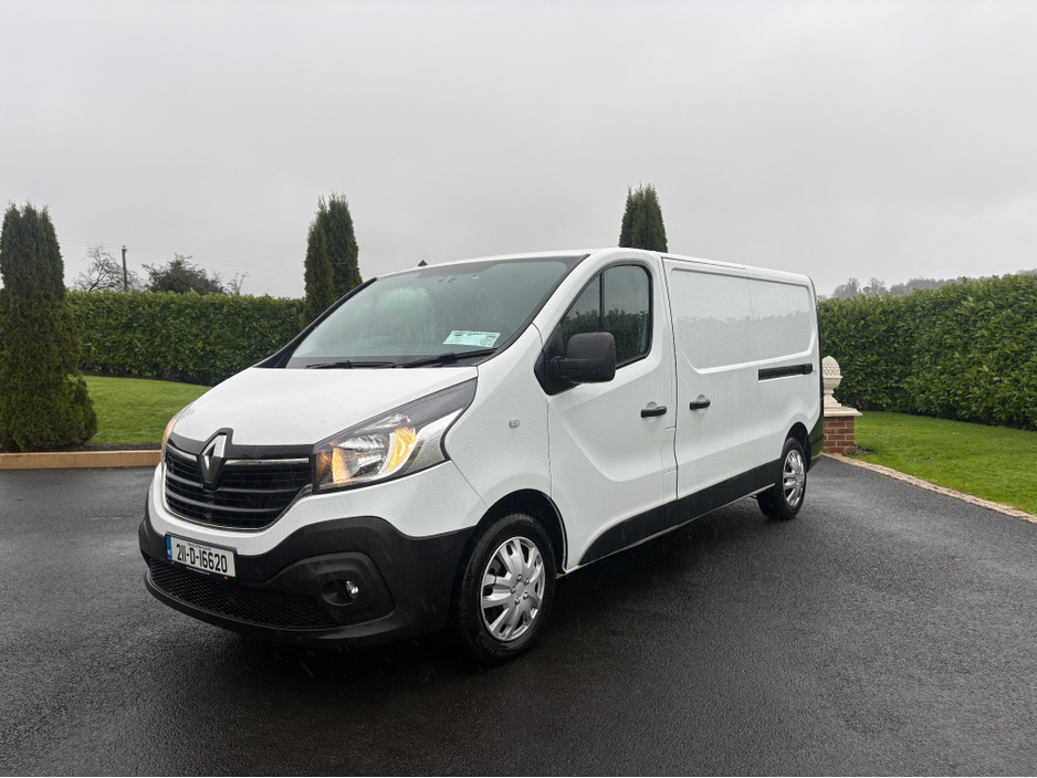 2021 Renault Trafic 2L Diesel For Sale Images