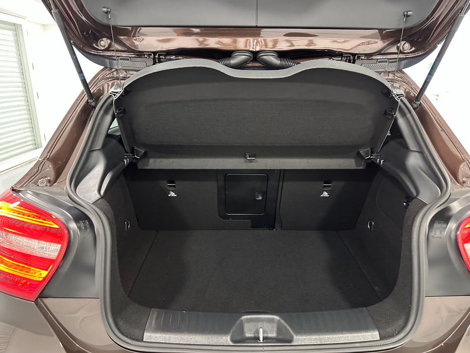 2015 Mercedes-Benz A Class 1.6L Petrol For Sale Images