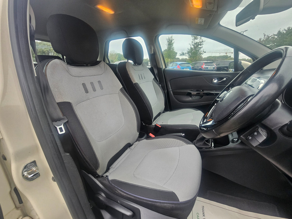 Renault Captur — thumbnail 19