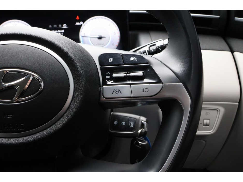 Hyundai Tucson 2WD Executive w.2 Tone Roof — thumbnail 14