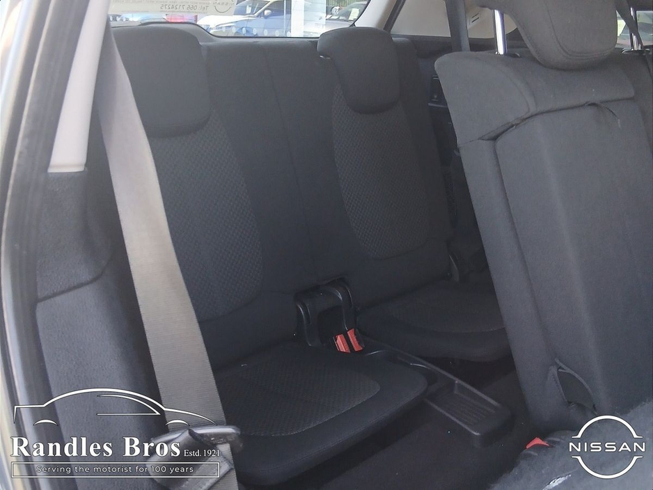 BMW 2 Series 218i SE Auto 7 Seater Gran Tourer — thumbnail 14