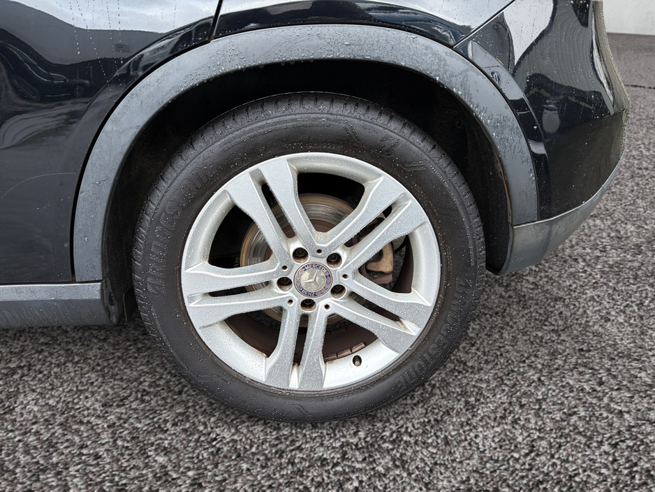 Mercedes-Benz GLA Class 1.6 Petrol Auto — thumbnail 14