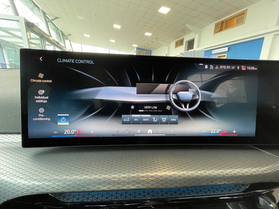 2025 BMW 3 Series 2L Petrol Plug-in Hybrid For Sale Images