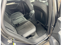 2023 Audi Q5 2.0L Petrol Plug-in Hybrid For Sale Images