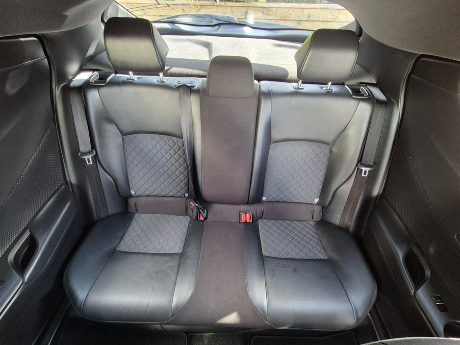 Toyota C-HR 1.8 HYBRID / SOL NERO EDITION WITH SAFETY PACK / TAX €160 — thumbnail 32