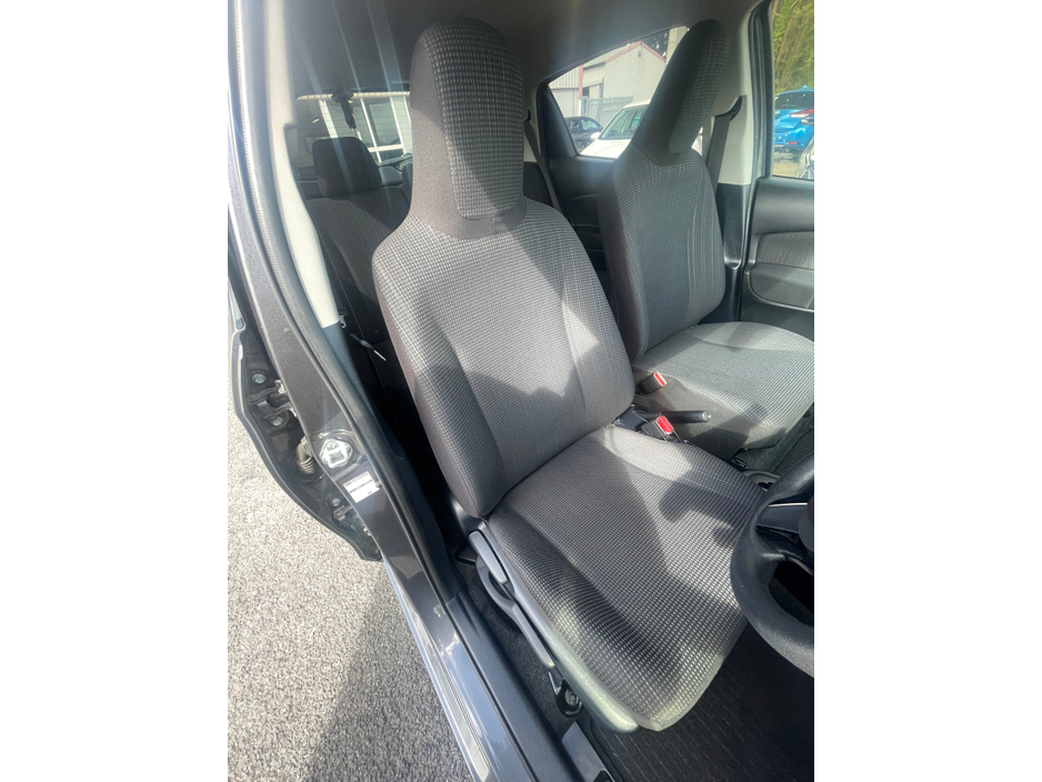 2018 Toyota Yaris 1.5L Petrol Hybrid from Jim Carey Car Sales