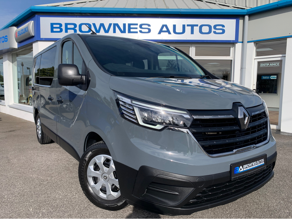 2023 Renault Trafic 2.0L Diesel For Sale Images