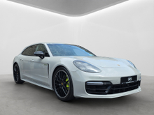 Porsche Panamera 4 E-HYBRID SPORT TURISMO 720 BHP. HUGE SPEC. FINANCE ARRANGED. SIMI. AA APPROVED.