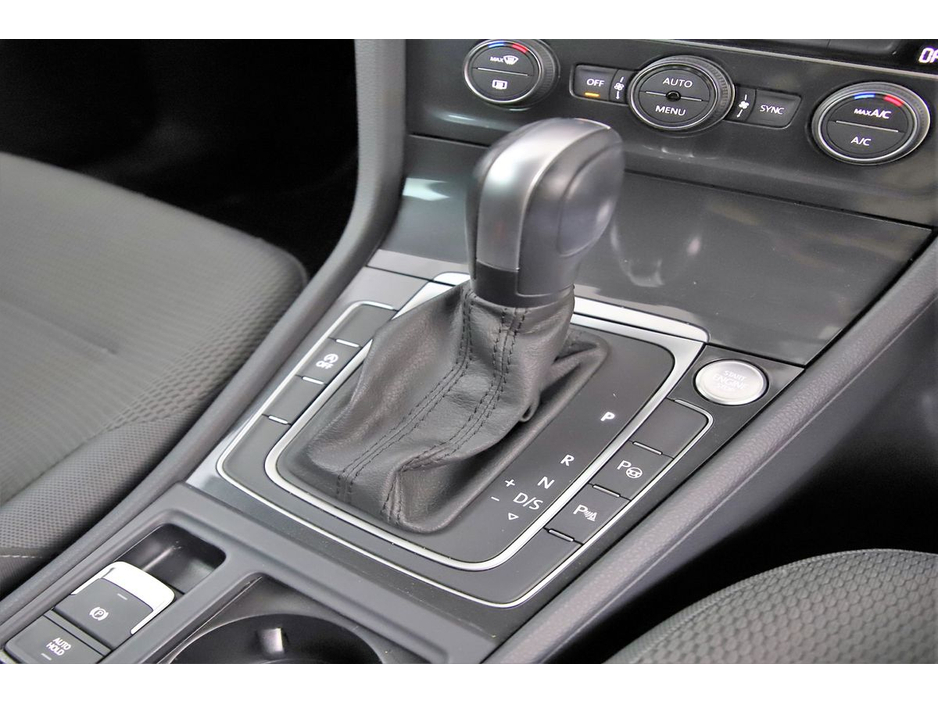 Volkswagen Golf 1.2 TSI DSG MK7.5 COMFORTLINE *REVERSE CAM*CARPLAY*ANDROID*PARK SENSORS* — thumbnail 21