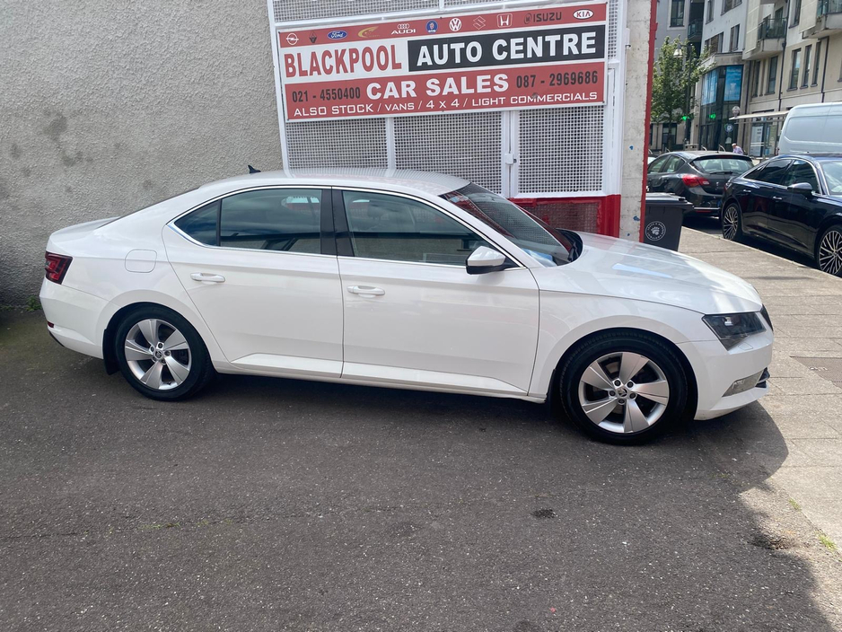 2017 Skoda Superb For Sale Images