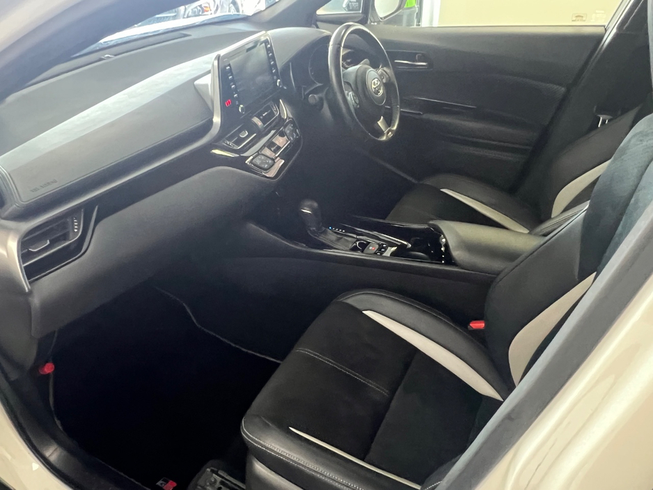 2020 Toyota C-HR 1.8L Petrol Hybrid For Sale Images