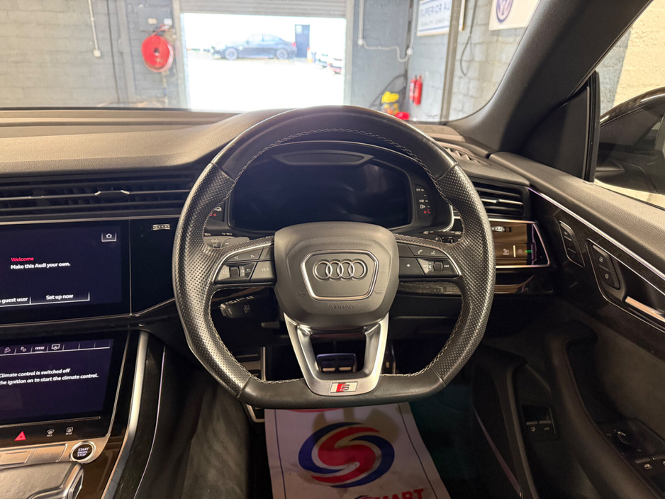 2022 Audi Q8 3L Petrol Hybrid For Sale Images