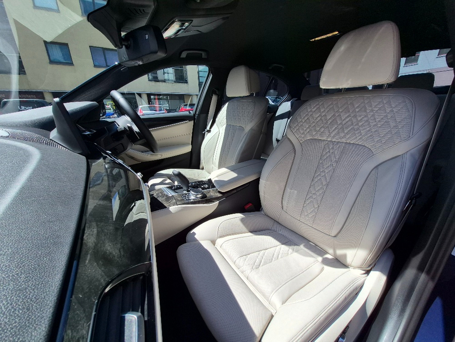 2020 BMW 5 Series 2L Petrol Plug-in Hybrid For Sale Images