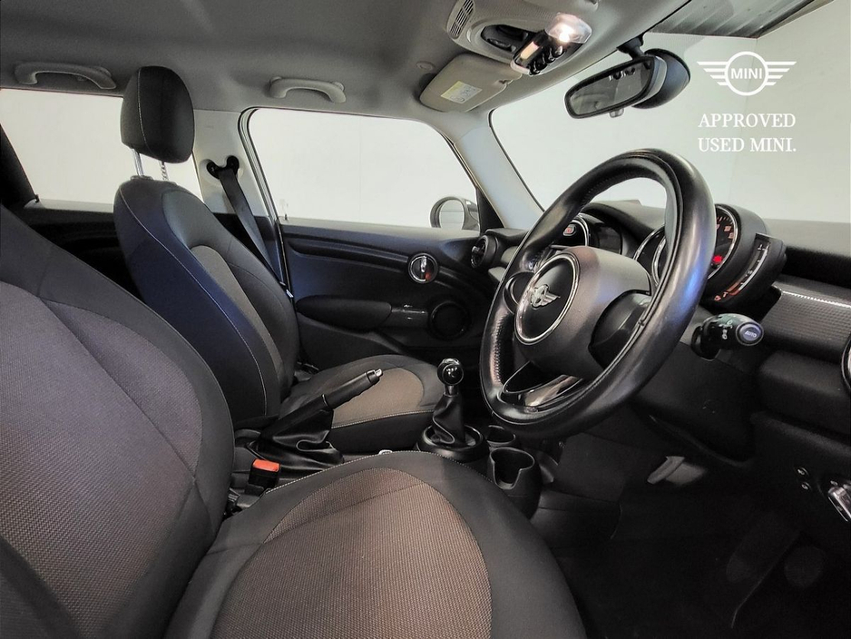 2018 MINI Hatch 1.5L Petrol For Sale Images