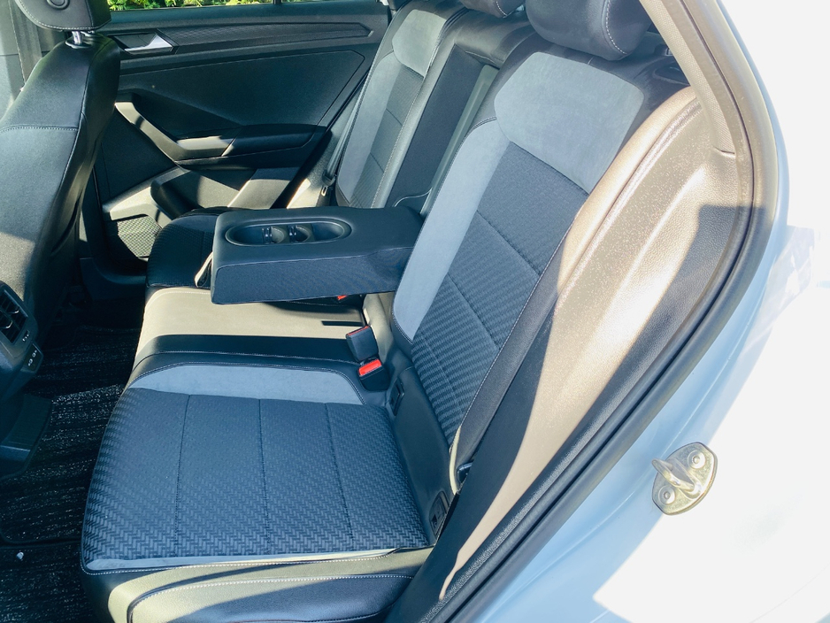 2021 Volkswagen T-Roc 2L Diesel For Sale Images