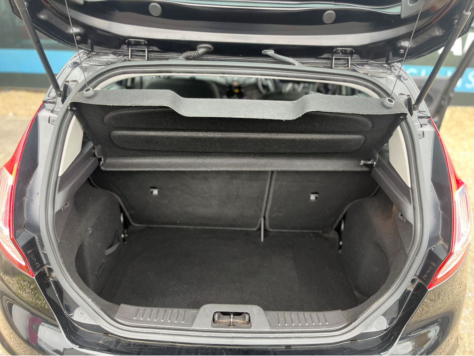 Ford Fiesta TITANIUM, 1.2 MANUAL, 2 YEAR NCT, LOW TAX — thumbnail 17
