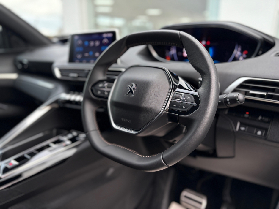 2023 Peugeot 5008 1.5L Diesel For Sale Images