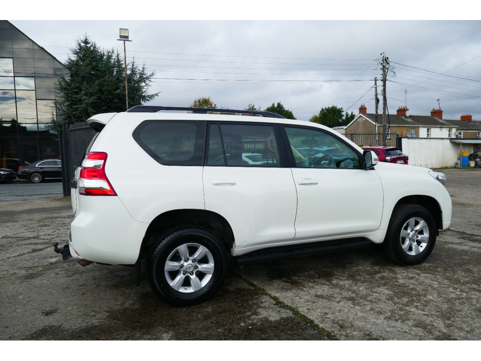 2015 Toyota Landcruiser 3L Diesel For Sale Images