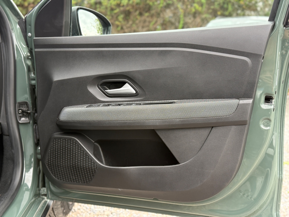 2025 Dacia Sandero Stepway 1L Petrol For Sale Images