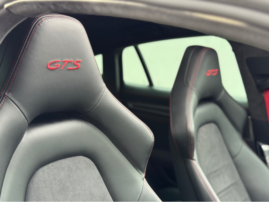2019 Porsche Panamera 4.1L Petrol For Sale Images