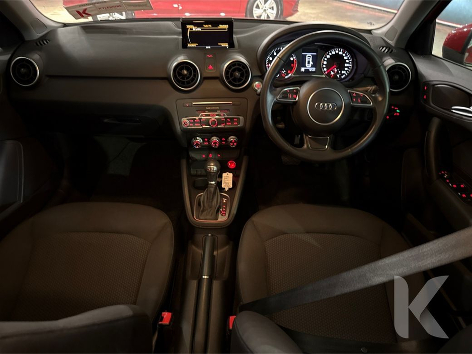 Audi A1 1.0 TFSI AUTOMATIC - FACTORY ALLOYS - FLAT BOTTOM STEERING WHEEL - LOW MILEAGE - ALLOY WHEELS - — thumbnail 12