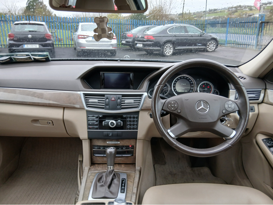 2011 Mercedes-Benz E Class 2.1L Diesel For Sale Images
