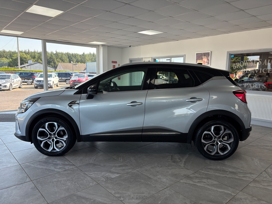 2023 Renault Captur 1.6L Hybrid For Sale Images