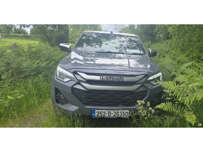  2025 Isuzu D-MAX