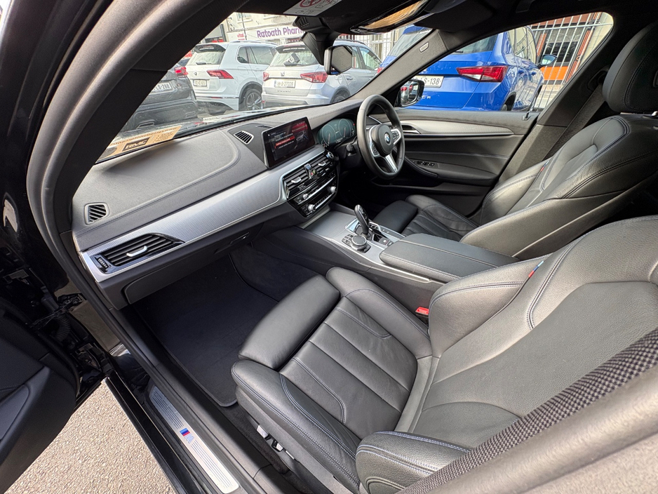 2019 BMW 5 Series 2L Petrol Plug-in Hybrid For Sale Images