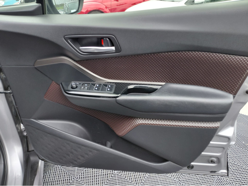 2017 Toyota C-HR 1.8L Petrol Hybrid For Sale Images