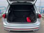 2021 VOLKSWAGEN TIGUAN R-LINE 2.0 TDI // FULL R-LINE PACK // 360 SURROUND PARKING SENSORS // DIGITAL CLUSTER // HEATED MULTIFUNCTIONAL STEERING WHEEL