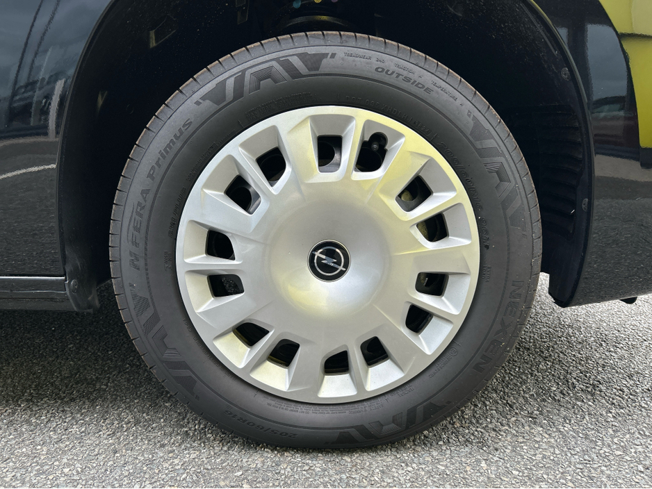 2025 Opel Combo 1.5L Diesel For Sale Images