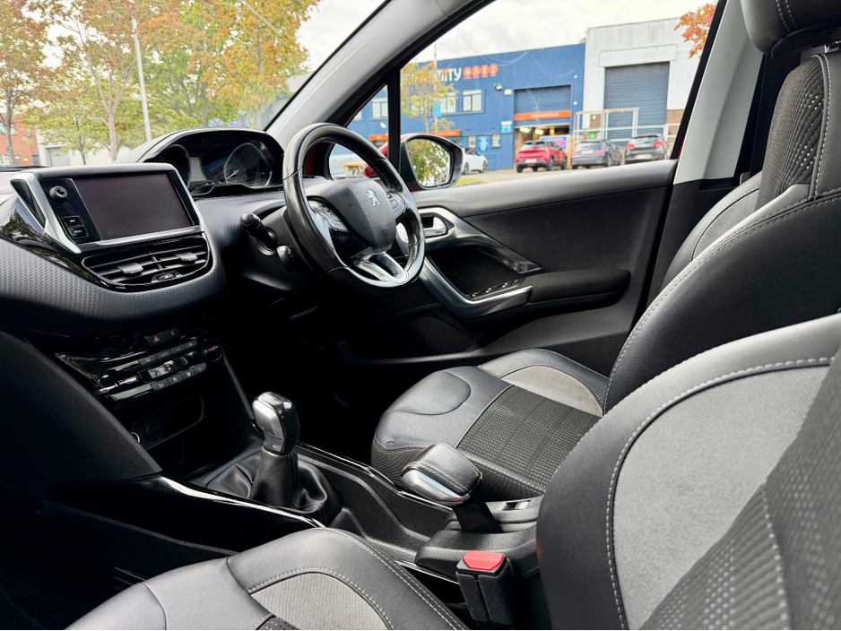 Peugeot 2008 ALLURE 1.2 PURETECH!ONLY 32K MLS!! — thumbnail 20