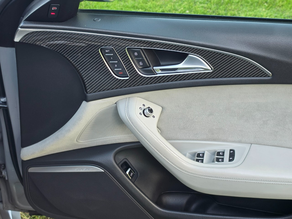2016 Audi RS6 4.1L Petrol For Sale Images