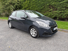 2016 Peugeot 208 1L Petrol For Sale Images
