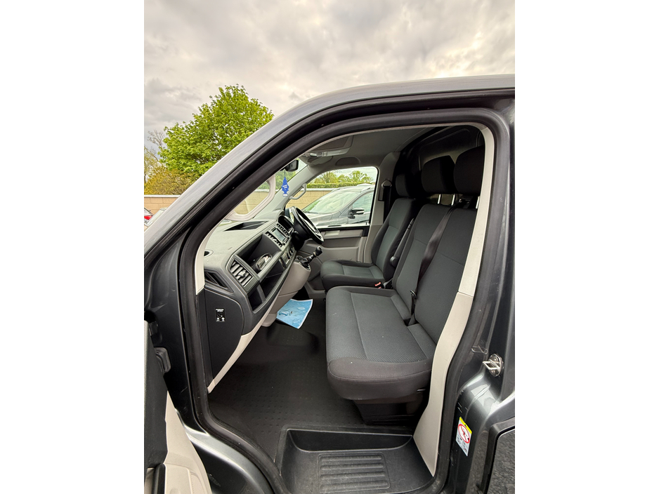 2019 Volkswagen Transporter 2L Diesel For Sale Images