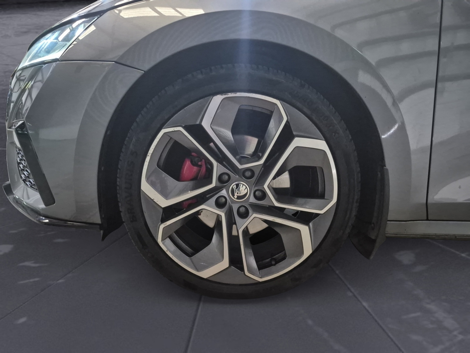 Skoda Octavia RS Combi 2.0 TDI Auto 200BHP — thumbnail 9